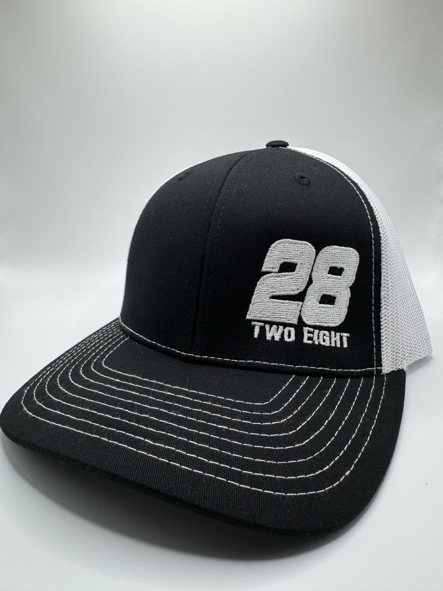 28 Logo Richardson 112 Trucker Hat