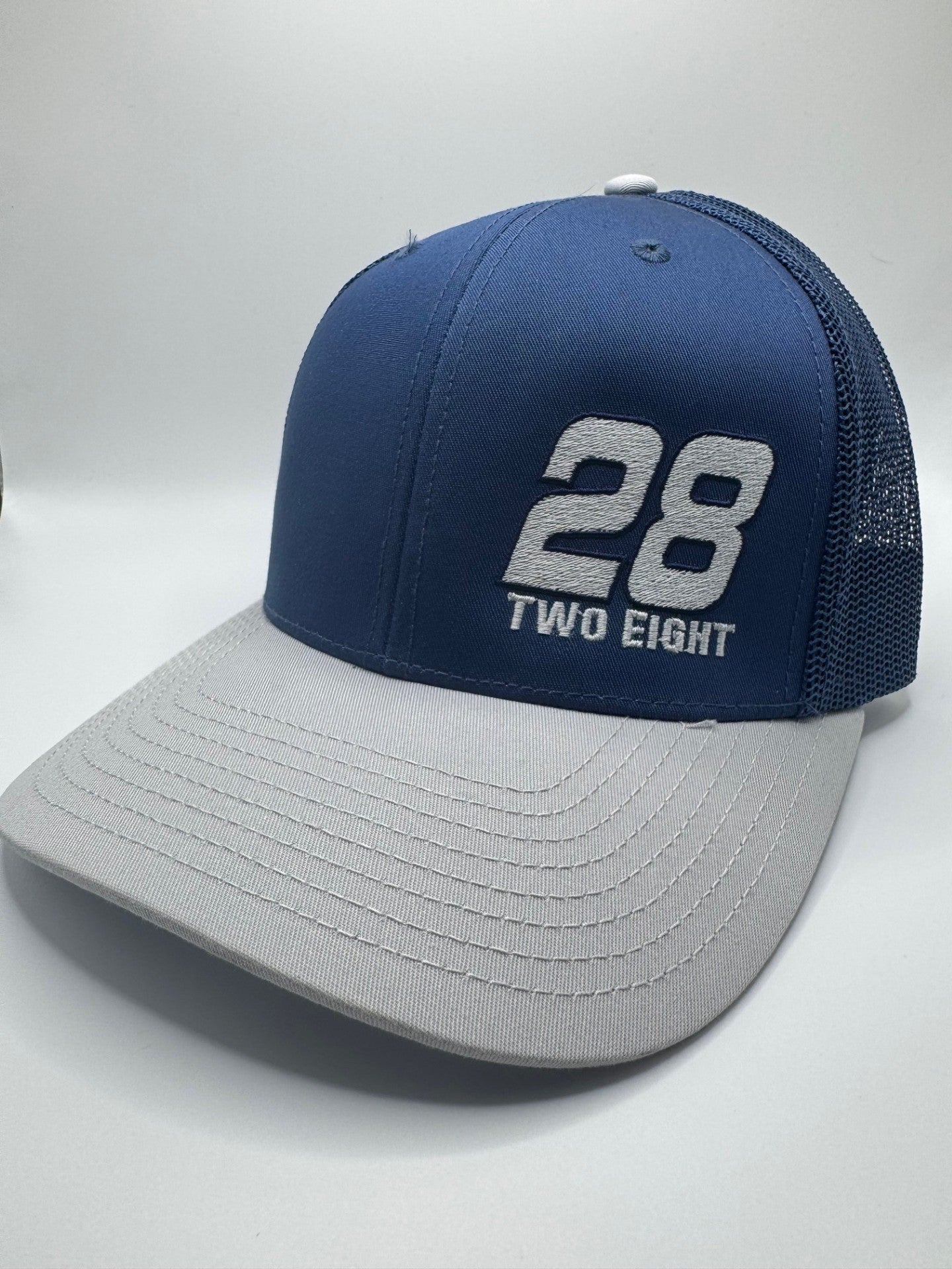 28 Logo Richardson 112 Trucker Hat